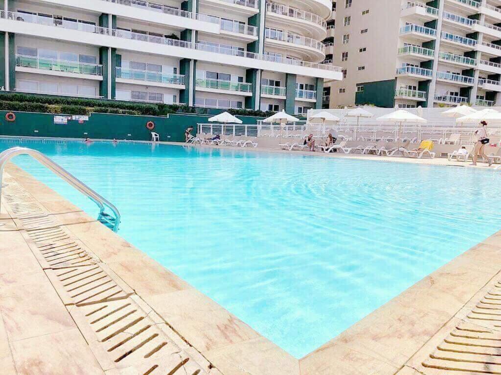 Apartment With Pool Слима Екстериор снимка